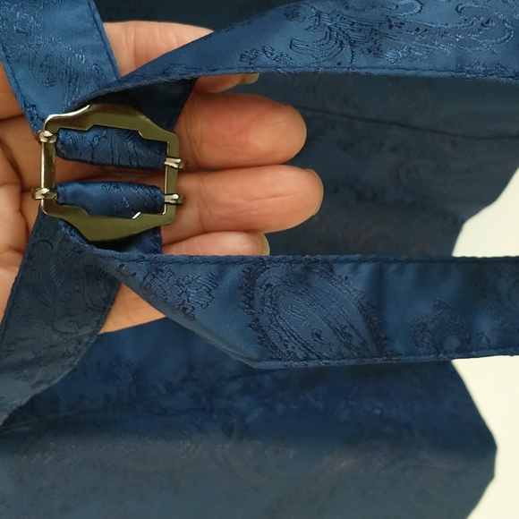 Men's Vest - Picture 4 of 4